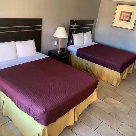 Executive Inn & Suites Beeville Ngoại thất bức ảnh