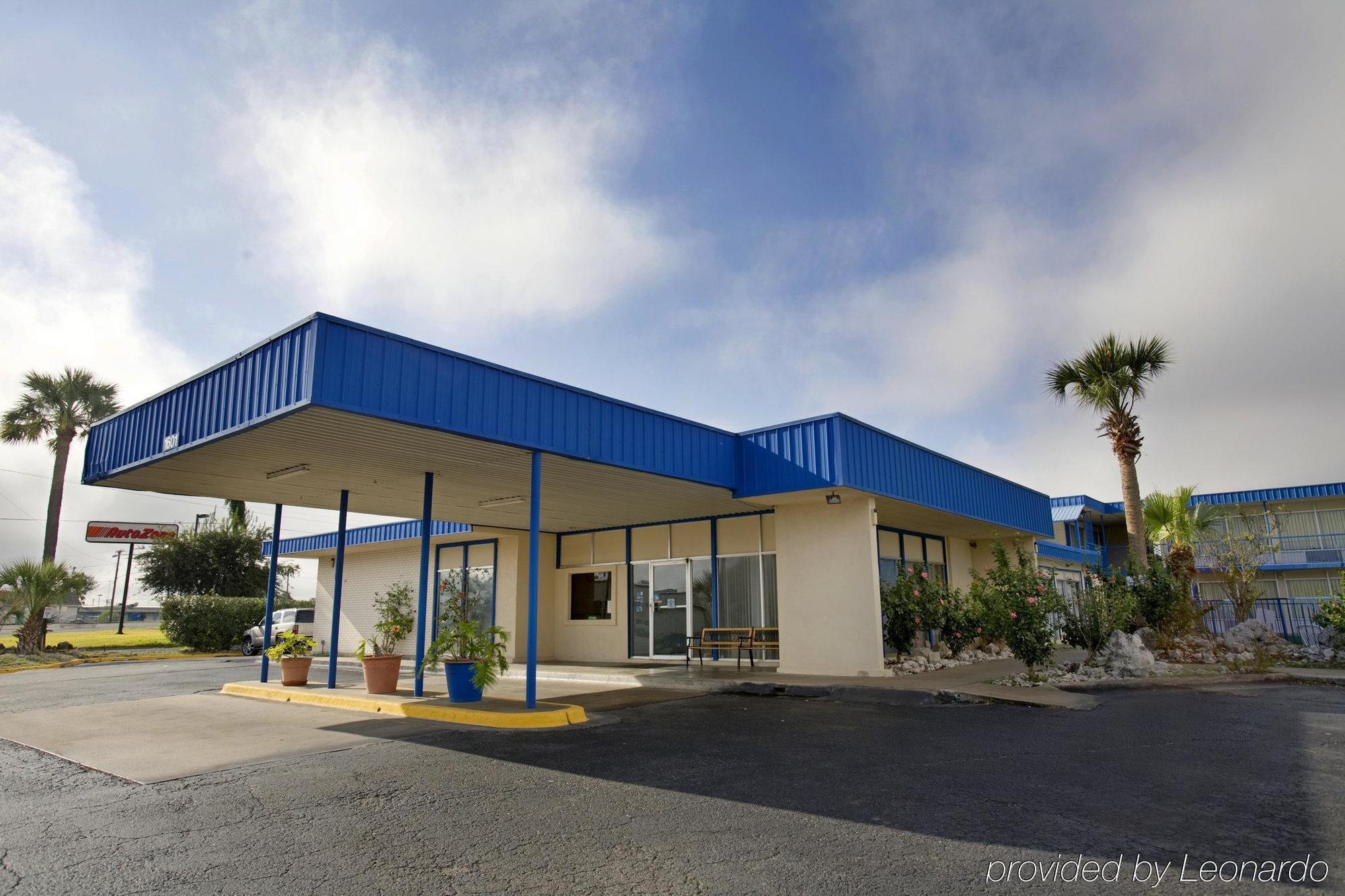 Executive Inn & Suites Beeville Ngoại thất bức ảnh