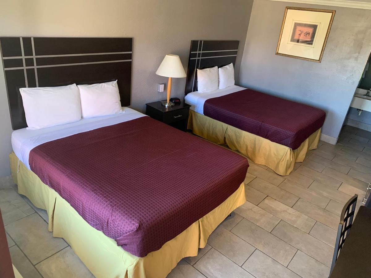 Executive Inn & Suites Beeville Ngoại thất bức ảnh